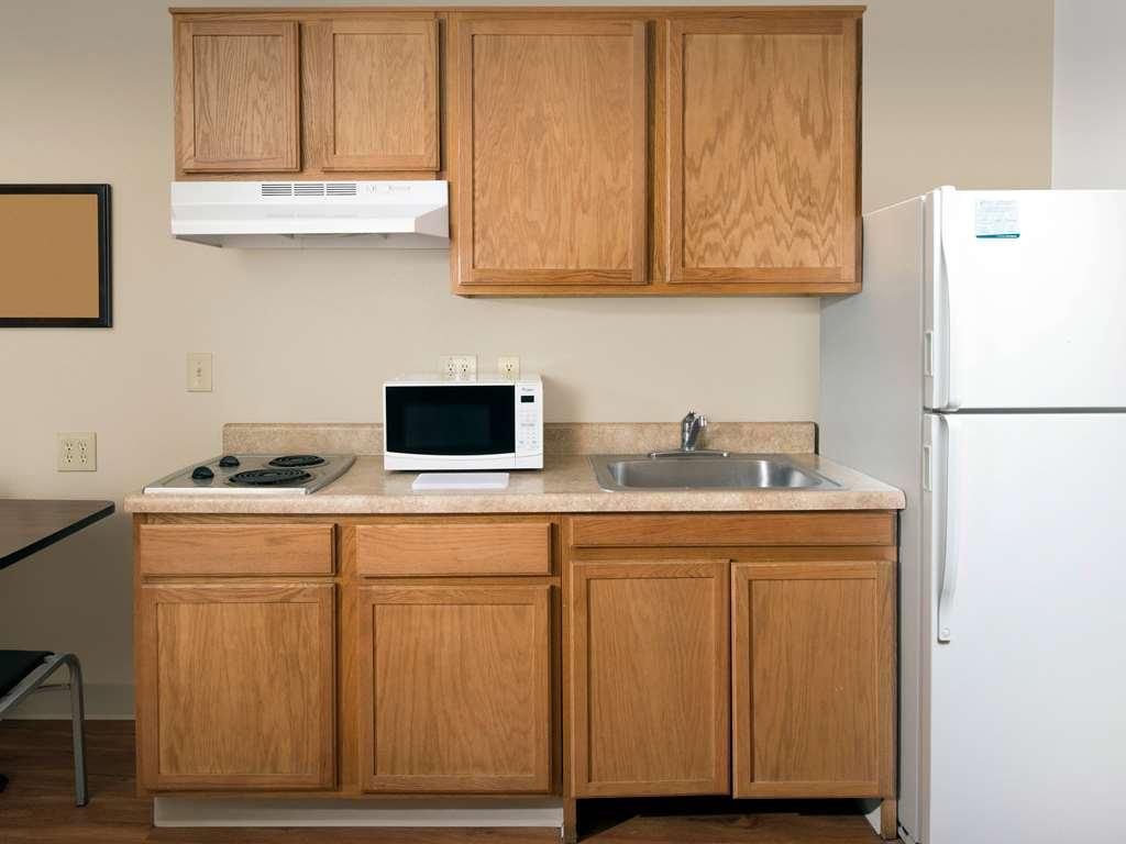 Extended Stay America Select Suites - Kansas City - South - I-49 Ruang foto