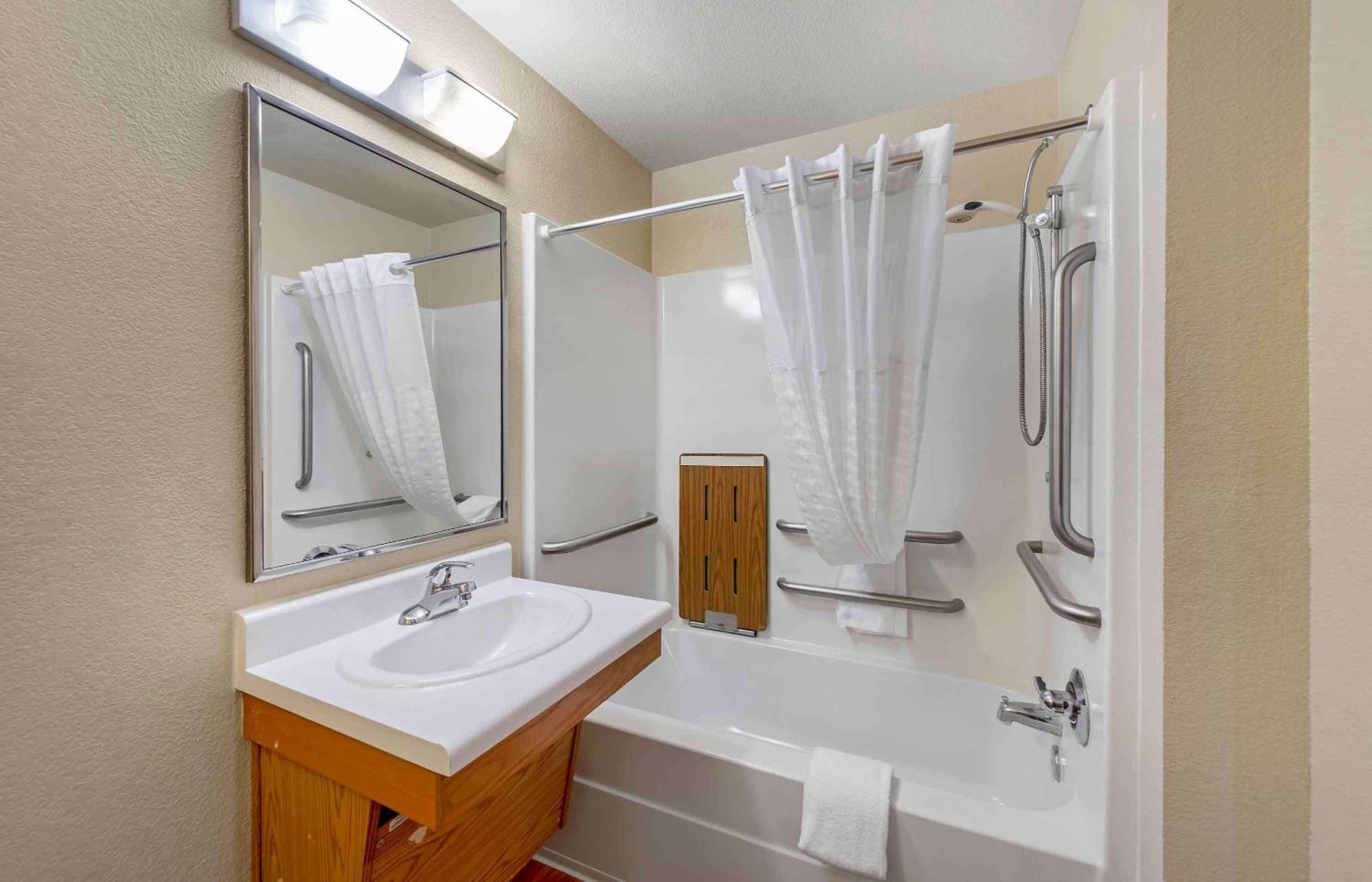 Extended Stay America Select Suites - Kansas City - South - I-49 Bagian luar foto