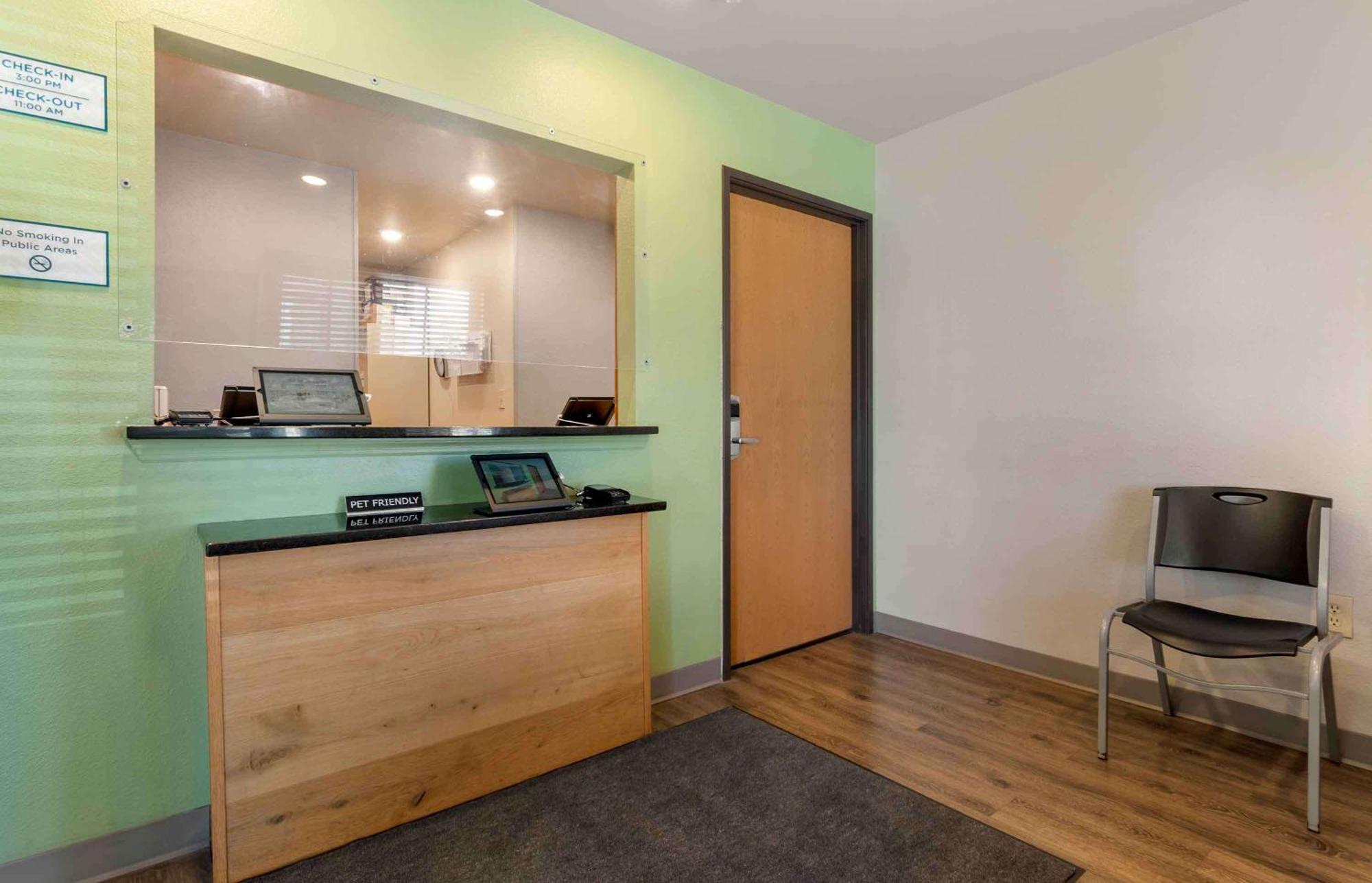 Extended Stay America Select Suites - Kansas City - South - I-49 Bagian luar foto